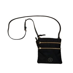 🛍️NWOT Dooney & Bourke Crossbody Bag